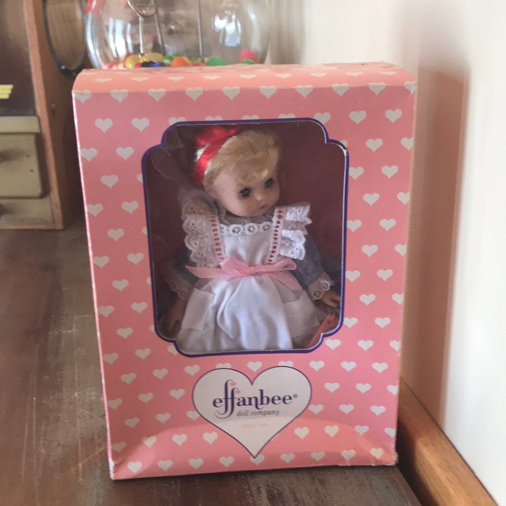 Antique Alice in Wonderland Effanbee doll NIP - Picture 4 of 4